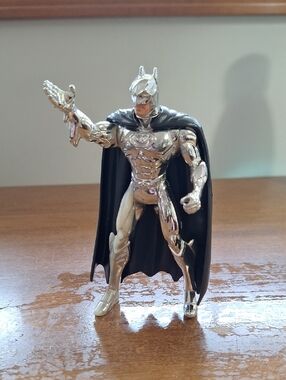 Brain Vs Braun Batman With Cape Figurine 1997 Vintage